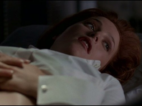 "The X-Files" Per Manum