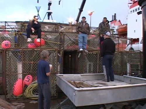 "Deadliest Catch" Batten Down the Hatches