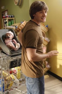 "Raising Hope" Dead Tooth