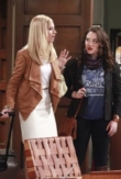 "2 Broke Girls" Pilot | ShotOnWhat?
