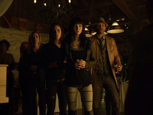 "Lost Girl" Into the Dark